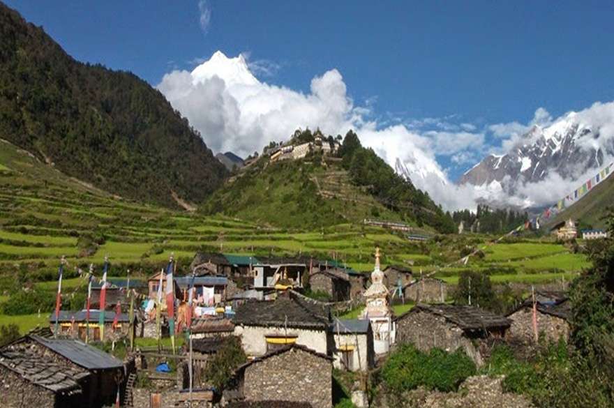 Manaslu Tsum valley way