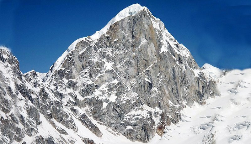 Manaslu Larke Peak Climbing -17 Days