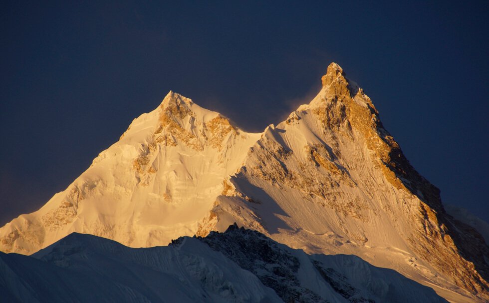 Manaslu Larke Peak Climbing -17 Days